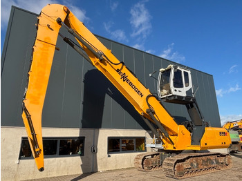 Pelle de manutention SENNEBOGEN