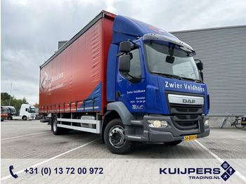 Camion à rideaux coulissants