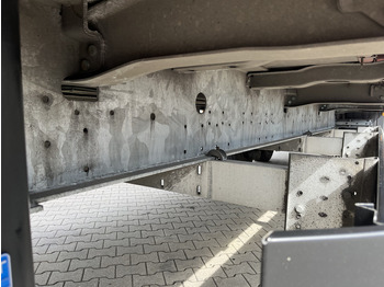 Semi-remorque fourgon Schmitz Cargobull SCB S2 / Box Trailer / 2 axle / APK TUV 06-26: photos 5 Semi-remorque fourgon Schmitz Cargobull SCB S2 / Box Trailer / 2 axle / APK TUV 06-26: photos 5