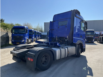 Tracteur routier Mercedes-Benz Actros 1842 Streamspace / 945 dkm / 2 Tanks / NL Truck: photos 2