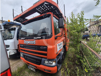 Camion porte-voitures DAF