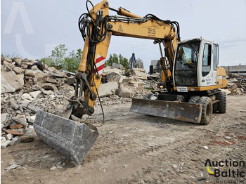 Pelle sur pneus LIEBHERR A 316