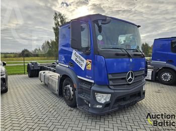 Châssis cabine MERCEDES-BENZ Actros 1843