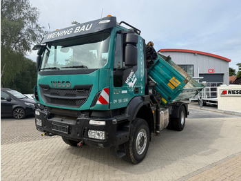 Camion benne IVECO Trakker