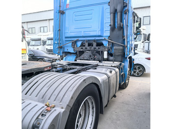 Tracteur routier Mercedes-Benz 1841 4x2: photos 2 Tracteur routier Mercedes-Benz 1841 4x2: photos 2