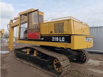 Pelle sur chenille CATERPILLAR 219 lc