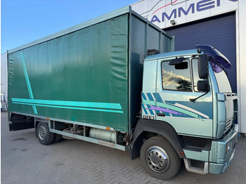 Camion à rideaux coulissants STEYR