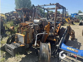 Tracteur agricole Claas Axos 340: photos 5