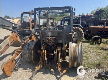 Tracteur agricole Claas Axos 340: photos 2