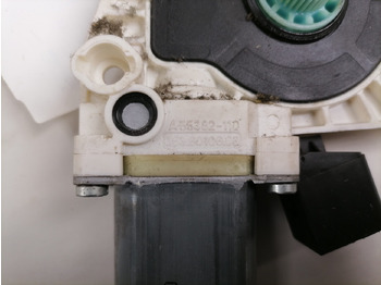 Fenêtre et pièces pour Camion Mercedes-Benz Glass lift A55382110: photos 3