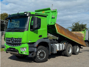 Camion benne MERCEDES-BENZ