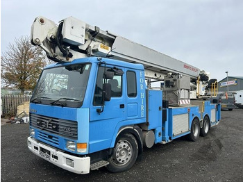 Camion grue VOLVO FL10