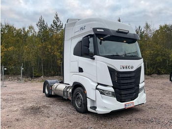 Tracteur routier Iveco S-Way 460 LNG: photos 4