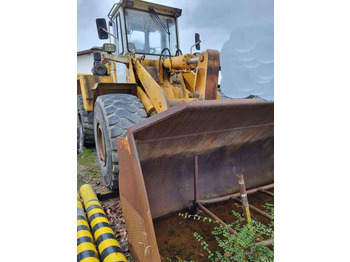 Chargeuse sur pneus LIEBHERR L 551