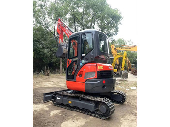 Pelle sur chenille KUBOTA