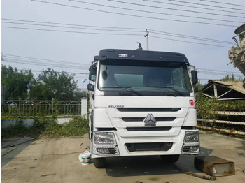 Camion citerne Sinotruk HOWO 371 6*4 Tank truck: photos 4