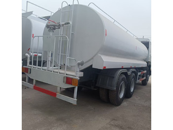 Véhicule de voirie/ Spécial Sinotruk HOWO 375 6*4 Sprinkler: photos 5 Véhicule de voirie/ Spécial Sinotruk HOWO 375 6*4 Sprinkler: photos 5