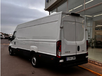 Fourgon utilitaire Furgón IVECO 35S14 V 16m3: photos 4 Fourgon utilitaire Furgón IVECO 35S14 V 16m3: photos 4