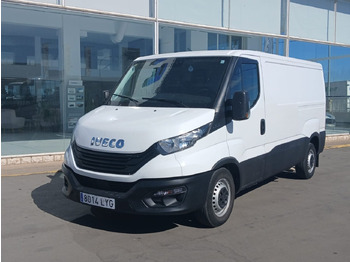 Fourgon utilitaire IVECO Daily 35s16