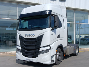 Tracteur routier IVECO
