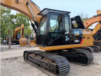 Pelle sur chenille CATERPILLAR 320D2