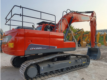 Pelle sur chenille DOOSAN DX225LC-9C
