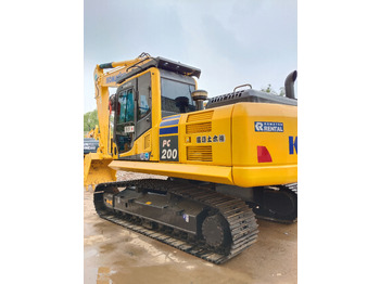 Pelle sur chenille KOMATSU PC200-8