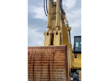 Pelle sur chenille KOMATSU