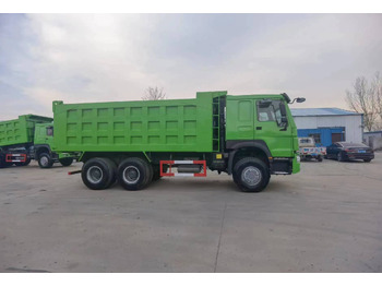 Camion benne SINOTRUK HOWO 6*4 8*4 DUMP TRUCK: photos 4