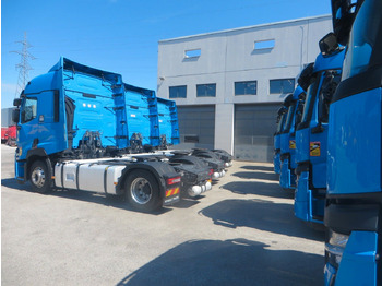 Tracteur routier Renault T480 SC 4x2Tractor SELECTION: photos 5
