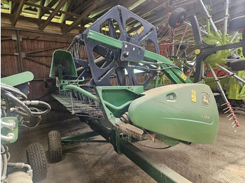 Moissoneuse JOHN DEERE