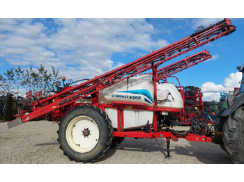 Pulvérisateur traîné