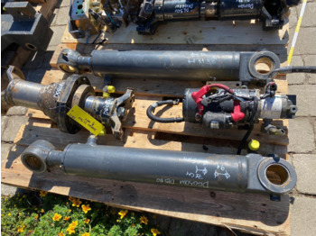 Vérin hydraulique DOOSAN