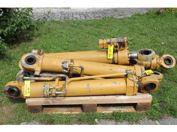 Vérin hydraulique