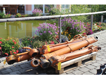 Vérin hydraulique pour Engins de chantier Hitachi FH 200 LC: photos 3