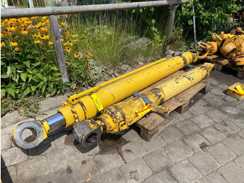 Vérin hydraulique