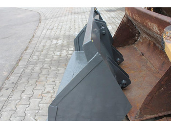Godet pour chargeur pour Engins de chantier Kramer 412: photos 3