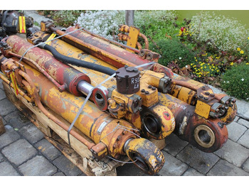 Vérin hydraulique LIEBHERR