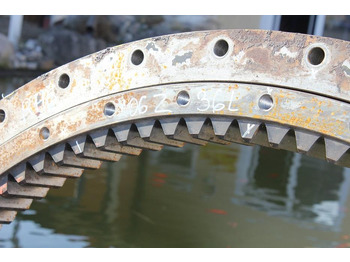 Couronne d'orientation pour Engins de chantier O&K RH 6: photos 3