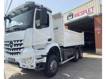 Camion benne MERCEDES-BENZ Arocs 3345