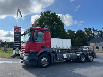 Camion multibenne MERCEDES-BENZ Antos 2543