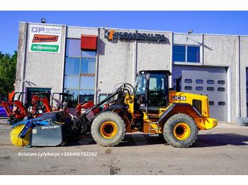 Chargeuse sur pneus JCB 437