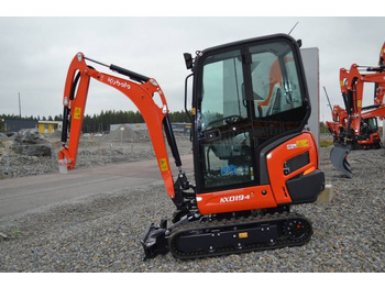 Mini pelle KUBOTA KX019-4