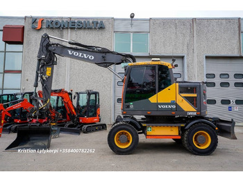 Pelle sur pneus VOLVO EWR150E
