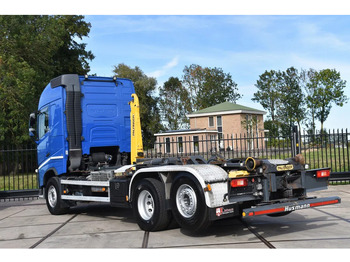 Camion ampliroll Volvo FH 460 6x2*4 - PALFINGER HOOKLIFT - 841 TKM - PARK. AIRCO - WHEELBASE: 480 CM - PTO - TOP CONDITION -: photos 3 Camion ampliroll Volvo FH 460 6x2*4 - PALFINGER HOOKLIFT - 841 TKM - PARK. AIRCO - WHEELBASE: 480 CM - PTO - TOP CONDITION -: photos 3