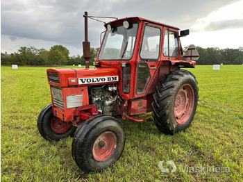 Tracteur agricole VOLVO