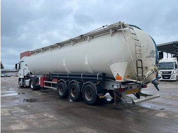 Citerne pulvérulente BENALU