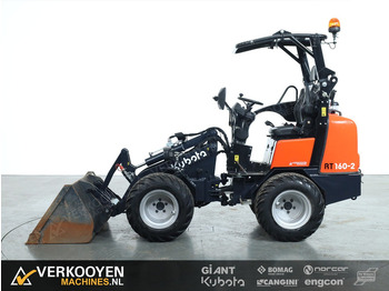 Chargeuse sur pneus Kubota RT160-2: photos 2