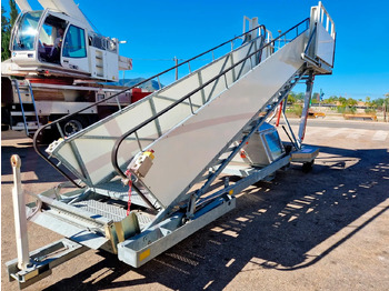 Escalier d'embarquement SPS PT-18_2: photos 3 Escalier d'embarquement SPS PT-18_2: photos 3