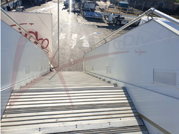 Escalier d'embarquement TLD ABS-580: photos 4